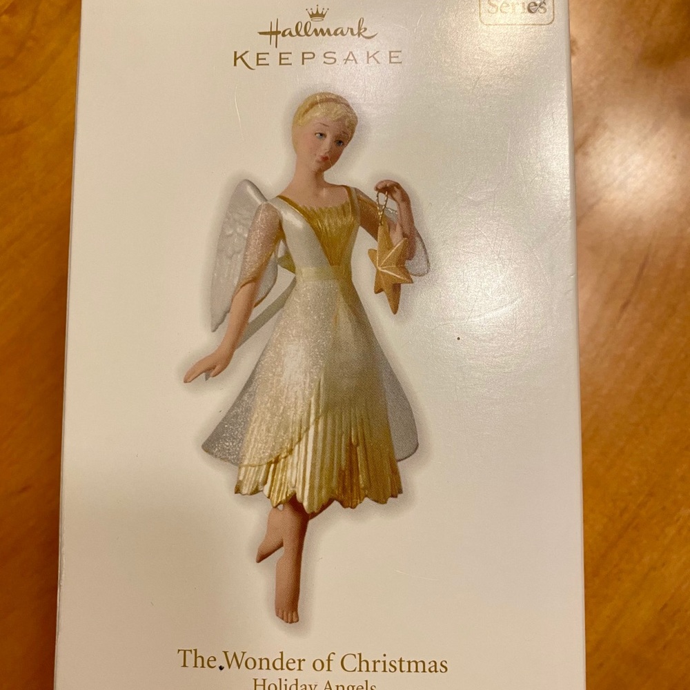 Hallmark Keepsake Wonder of Christmas Ornament